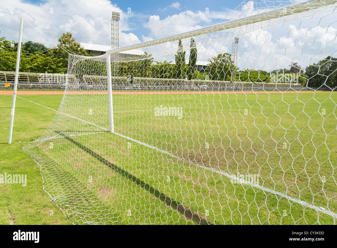 Fabricación de gradas metálicas y porterías HSS para Estadio Olímpico Regional.